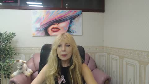 Anna Ditrih online show from March 6, 12:41 pm