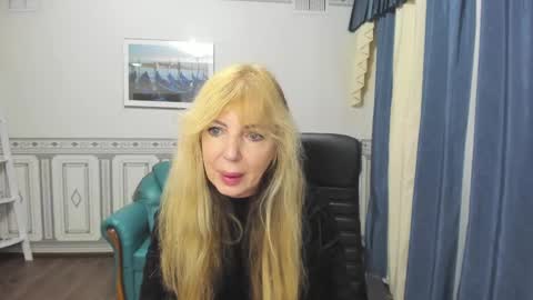 Anna Ditrih online show from March 7, 1:18 pm