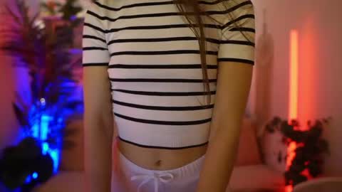 x Anna Leah x online show from July 9, 2:08 pm