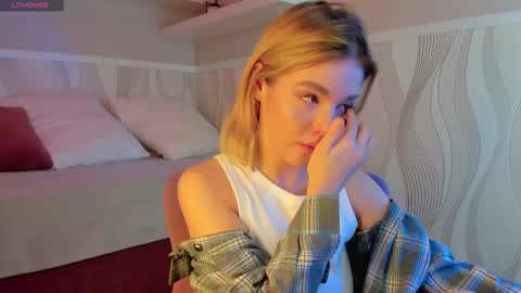 Anna online show from March 12, 1:25 am