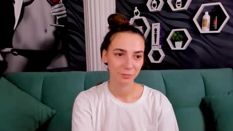 annabishop online show from February 14, 3:22 am