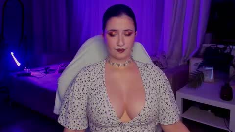 annalluring online show from October 12, 6:10 pm