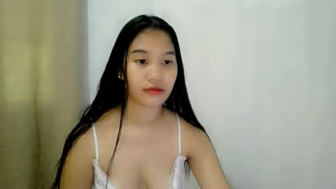 Riane online show from September 19, 7:51 am