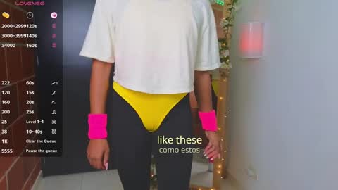 anne_rachel online show from December 4, 8:18 pm