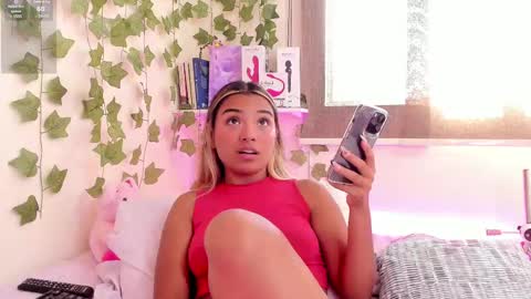 Anne online show from January 30, 8:21 pm