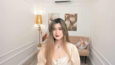 annetli online show from April 10, 11:16 am