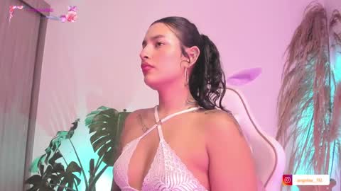 Angel online show from September 18, 5:11 pm