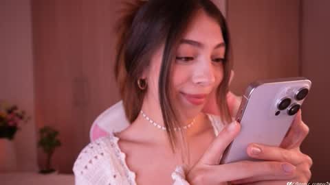 Annie Evans online show from March 5, 11:06 pm