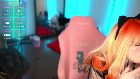 Annie May   online show from October 13, 7:22 am