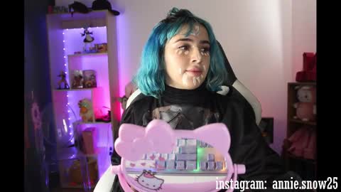 JEANNE no olvides seguirme dont forget follow me  uu online show from January 13, 8:15 pm