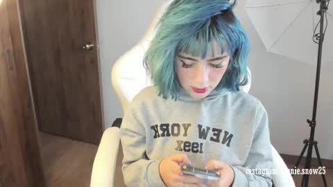 JEANNE no olvides seguirme dont forget follow me  uu online show from January 31, 9:48 pm