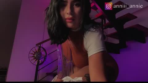 JEANNE no olvides seguirme dont forget follow me  uu online show from November 6, 4:29 am