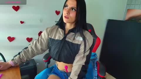 Anniee online show from March 9, 1:25 pm