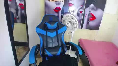 Anniee online show from September 9, 5:57 pm