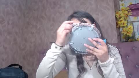 Annie online show from September 28, 9:31 pm