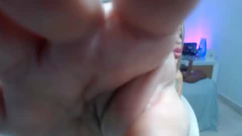 anna online show from October 17, 6:22 pm