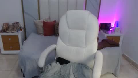 anna online show from November 1, 7:29 pm