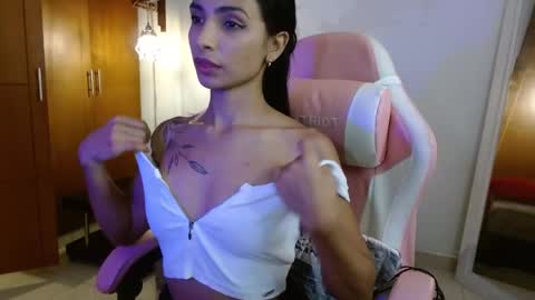 AnnaS online show from November 15, 4:13 am