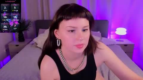 Anny online show from August 6, 10:50 pm