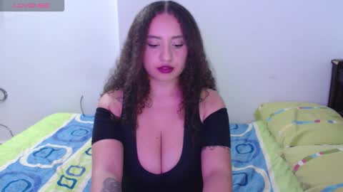 Anny  online show from November 1, 1:32 am