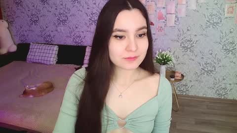 Annie online show from December 12, 1:10 am