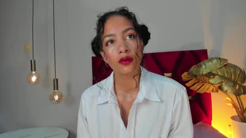 AntonellaHall  online show from March 8, 12:18 pm