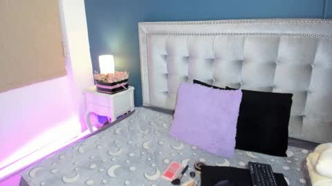 Sarah online show from February 25, 12:49 pm