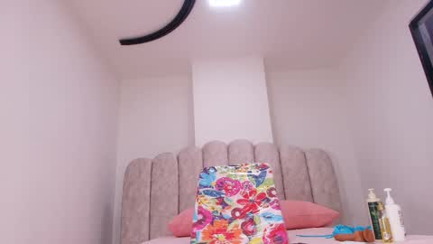 Antonella online show from December 1, 11:58 am