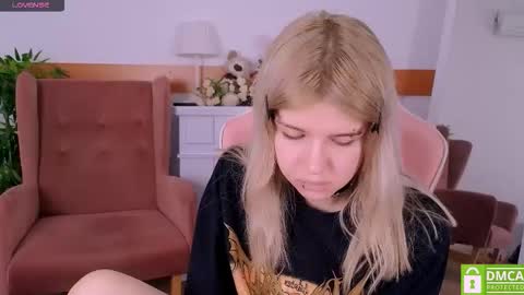 antonia_ferrero online show from March 3, 8:53 am