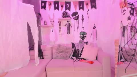 Ana online show from October 28, 8:03 pm