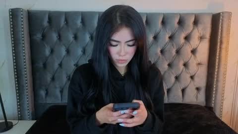 anya_belth online show from April 17, 9:50 pm