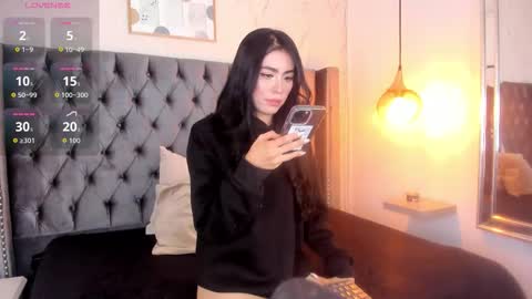 anya_belth online show from March 18, 7:52 pm