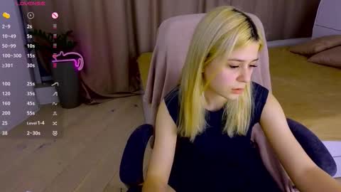 ApheliaStar online show from February 4, 5:05 pm