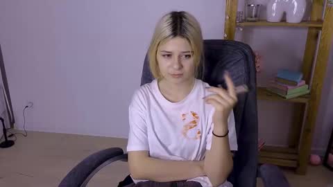 ApheliaStar online show from November 14, 3:56 pm