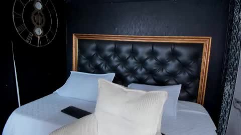 aphrodite online show from November 11, 6:16 pm