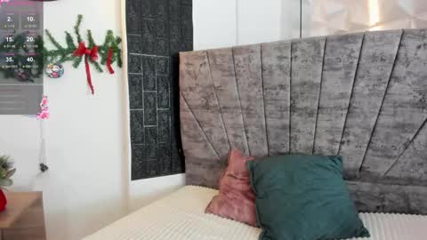 April SC online show from December 3, 10:12 pm