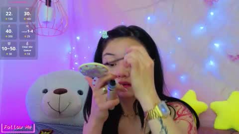   online show from February 27, 12:38 pm