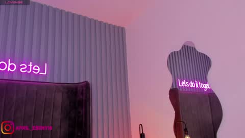 April online show from February 8, 10:39 am