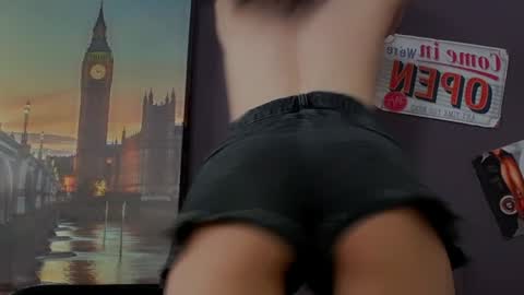 Aprill online show from February 6, 3:31 pm