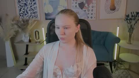 April. All year round.  online show from October 5, 4:06 am