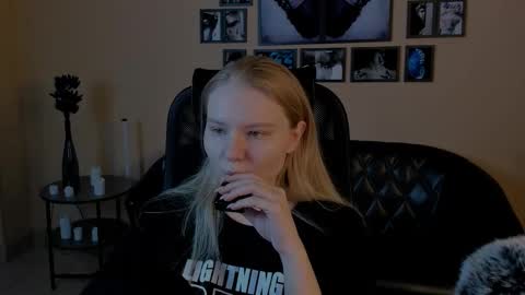 April. All year round.  online show from October 10, 2:38 am