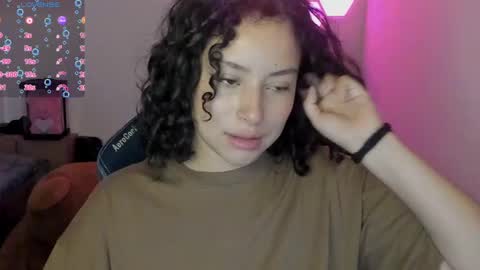 aqua emilly online show from December 16, 3:30 am