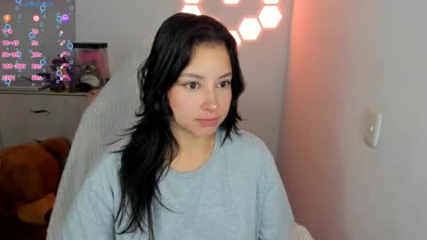 aqua emilly online show from December 15, 11:54 pm