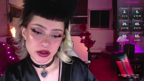 Zam independent model online show from January 5, 4:25 am