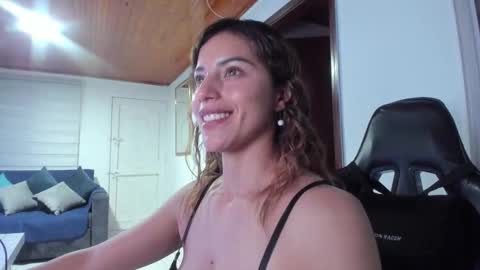 Arenne    online show from November 26, 10:55 pm