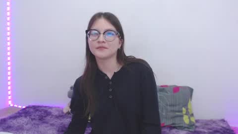 Ahri James online show from September 26, 9:29 am