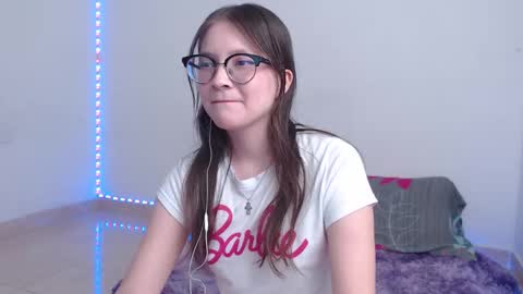 Ahri James online show from October 21, 2:37 am