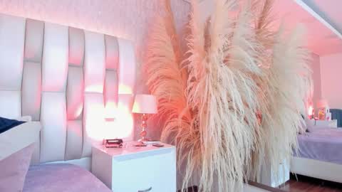 ari_lynn_ online show from March 4, 3:13 am