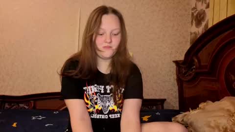 Aria online show from April 22, 8:06 pm