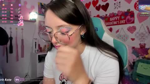 Linda online show from February 25, 2:43 am